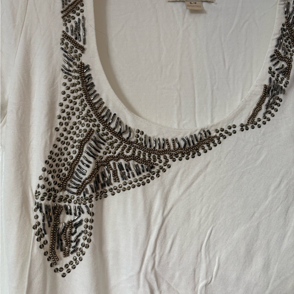 Women’s forever 21 size small embellished Tshirt blouse